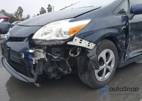 2015 Toyota Prius Two z USA, uszkodzony, nr VIN JTDKN3DU4F0458836